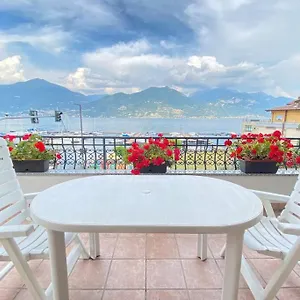 casa-anna-with-lake-view-breakfast-included.it-lombardy.com/