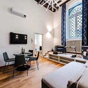 https://dream-suites-milano-centro-a-e-b.it-lombardy.com