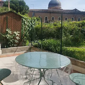 https://calle-dei-preti-venice.hotelinveneto.com